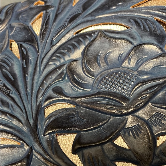 Patricia Nash Ilina Floral Cutout Leather Crossbody Bag - Picture 5 of 16